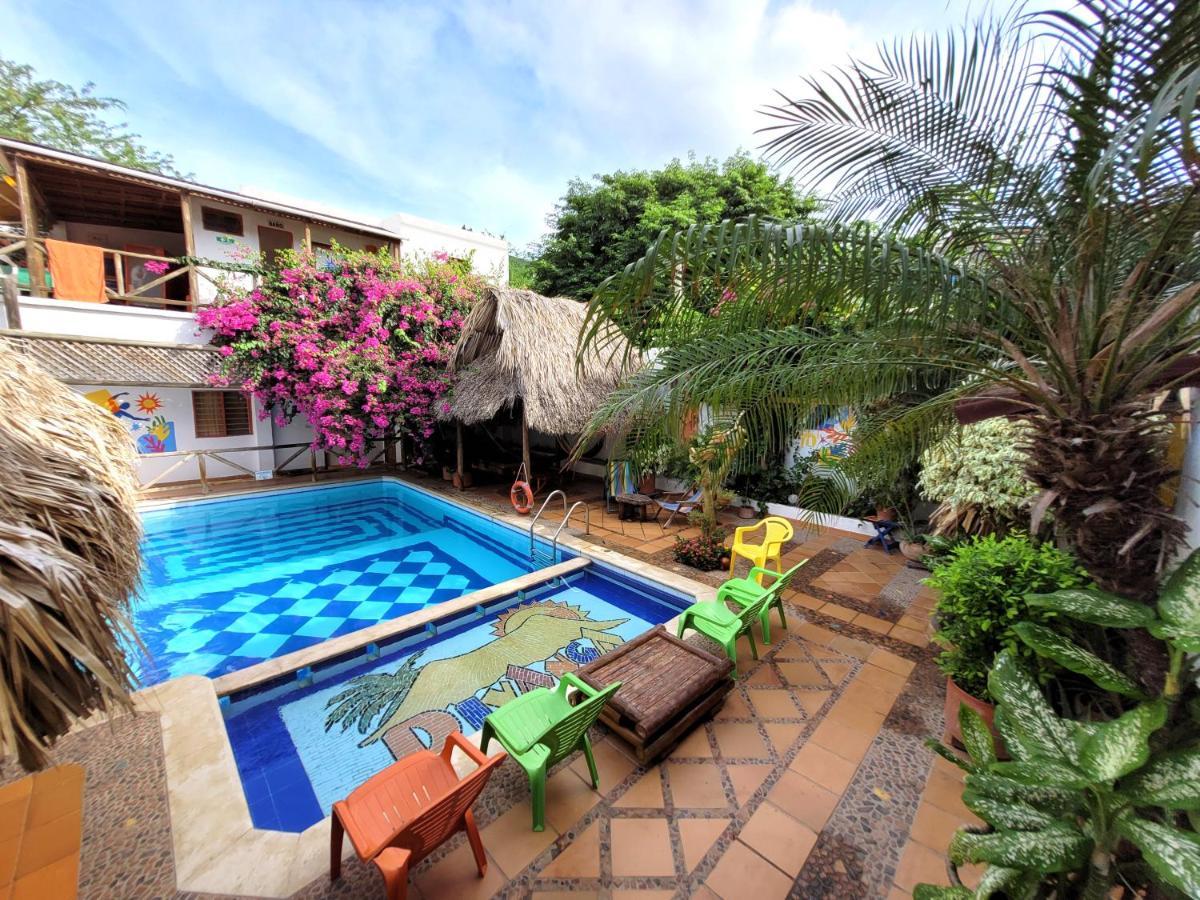 Divanga Hostel And Diving Taganga Exterior photo
