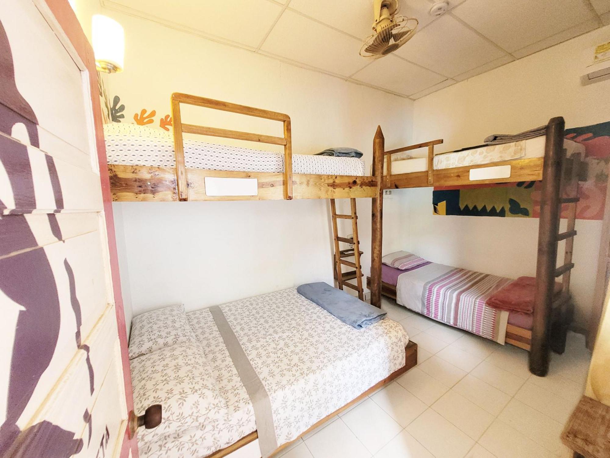 Divanga Hostel And Diving Taganga Exterior photo